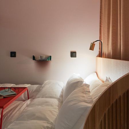 Zzz Dreamscape Hotel Stockholm Bagian luar foto