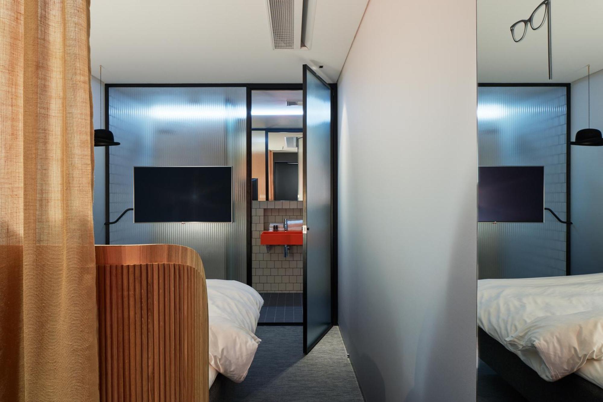 Zzz Dreamscape Hotel Stockholm Bagian luar foto
